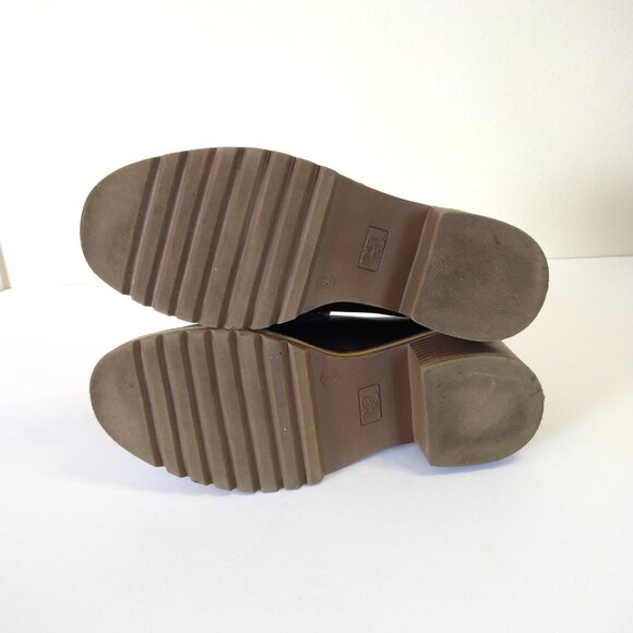 Time and Tru Black Block Heel Slip On Loafers with Gold Accents Size 8 - Picture 5 of 7